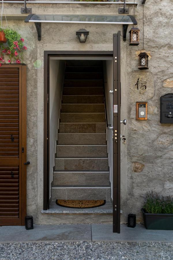 B&B Cristalli Di Luce Albavilla Exterior foto